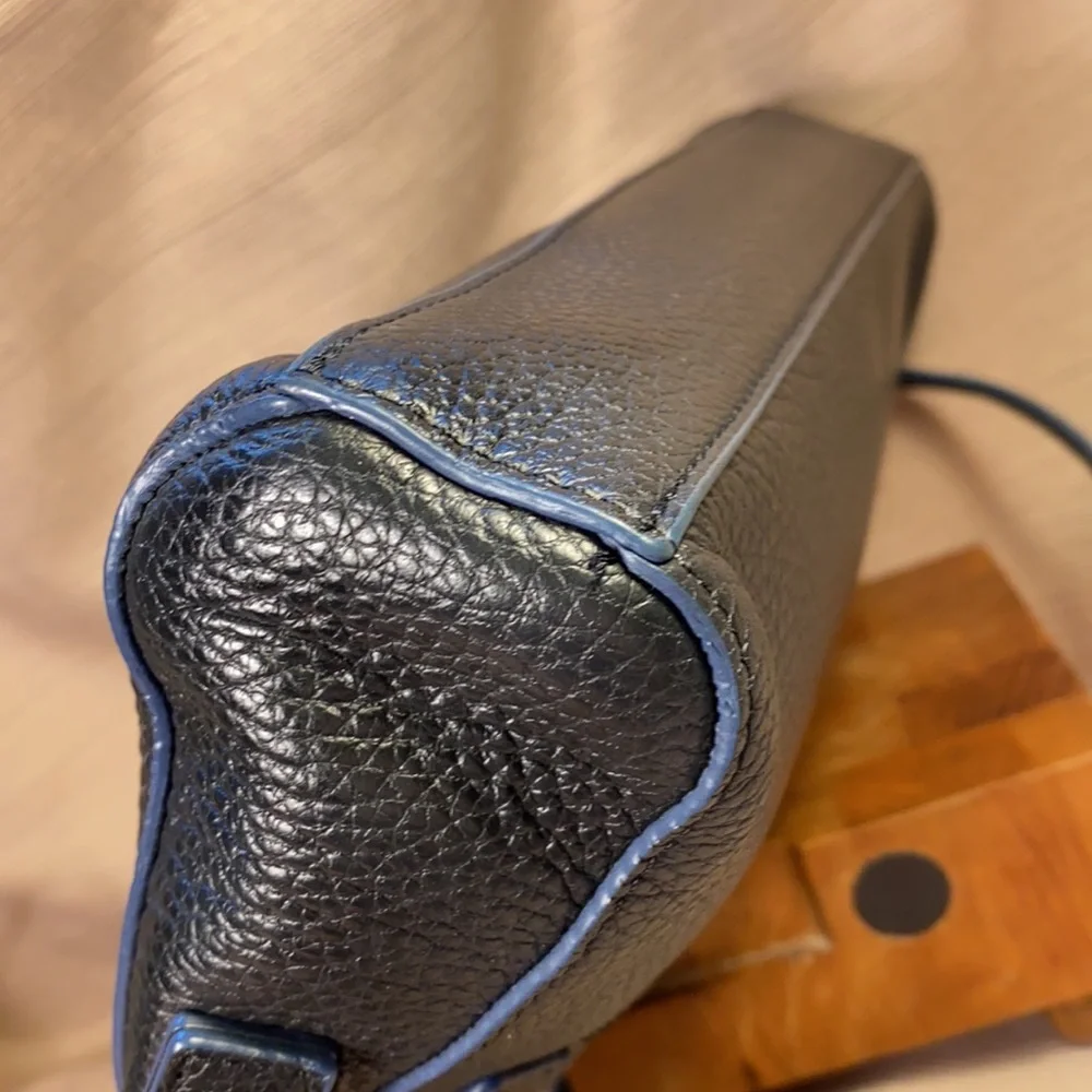 LODIS leather shoulder/crossbody bag hardly used